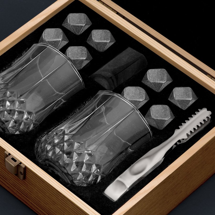 Maverton Whisky Steine Set - 8 Granitwürfel + 2 Gläser In Holzbox Personalisierbar