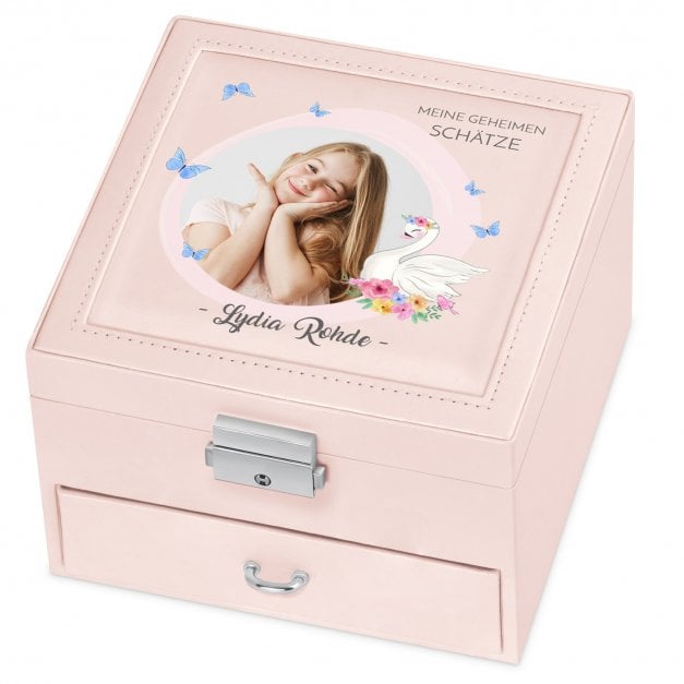 Puderrosa Schmuckkästchen mit Aufdruck und eigenem Cover-Foto für ein Mädchen zum Weltkindertag