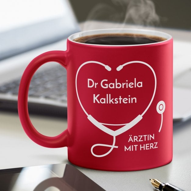 Keramikbecher mit Gravur Rot/Matt für eine Ärztin