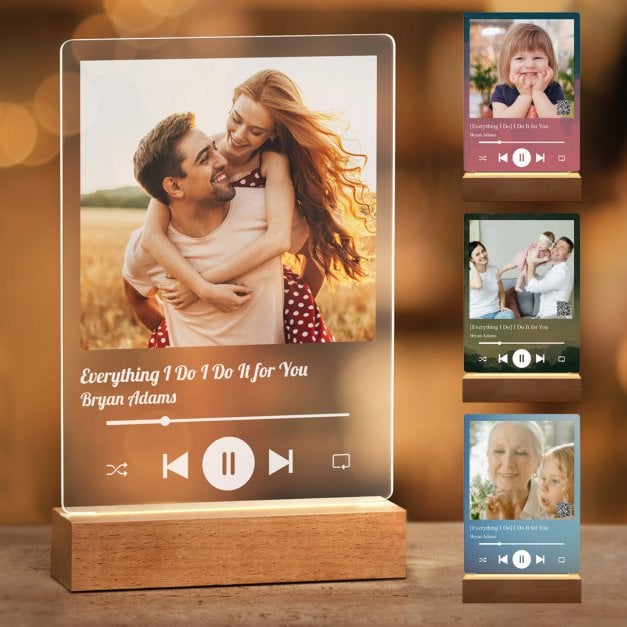 Beleuchteter LED-Rahmen mit eigenen Fotos und Holzständer Größe L für ein Paar zur Hochzeit zum Jahrestag Valentinstag