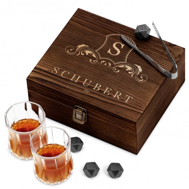 Whisky Steine Set mit 2 Gläsern in Holzbox mit Gravur für einen Gentleman Initial Nachname