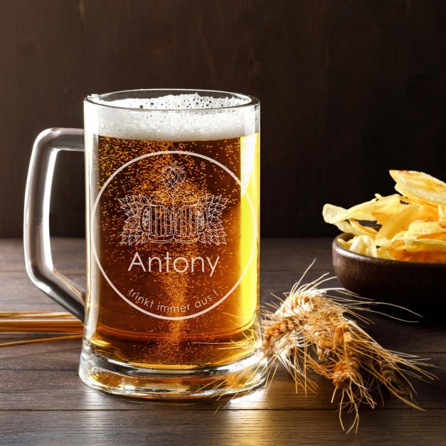 Bierkrug aus Glas mit Gravur für ihn einen Biertrinker