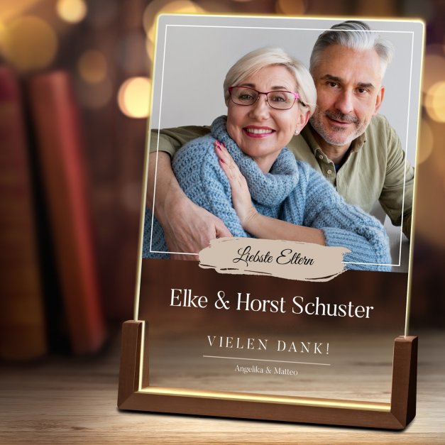 Beleuchtetes Acrylglas mit eigenen Fotos und Holzständer Größe XL für Ihre Eltern als Dankeschön