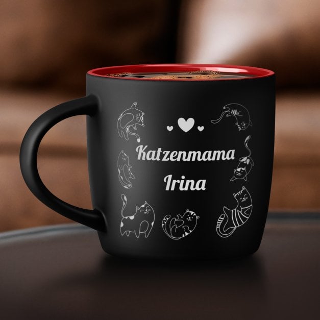Keramikbecher mit Gravur Schwarz/Matt und Rot für eine Katzenmama zum Ehrentag Valentinstag