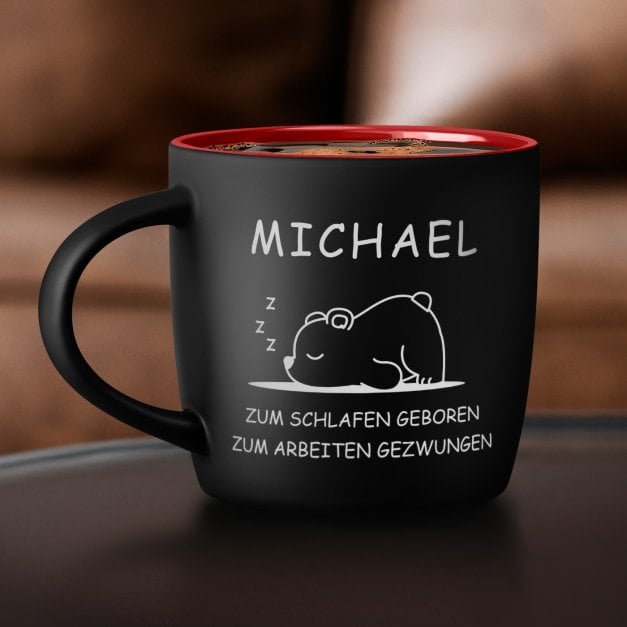 Keramikbecher mit Gravur Schwarz/Matt und Rot für einen Langschläfer Arbeiter zum Geburtstag