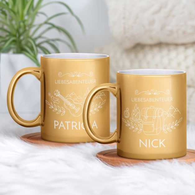 2 Kaffeebecher mit Gravur Gold/Glänzend für Weltenbummler Gittaristen zur Hochzeit zum Hochzeitstag zum Einzug Valentinstag
