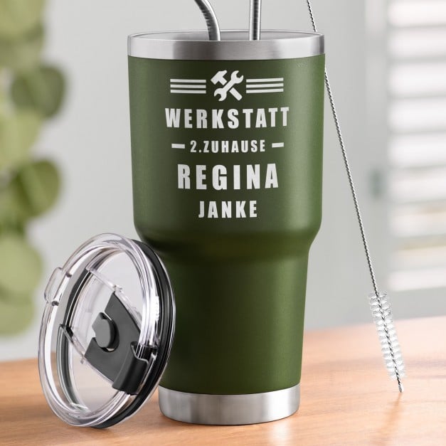 Grüner Thermobecher mit transparentem Deckel und Gravur für einen Handwerker Mechaniker zum Ehrentag