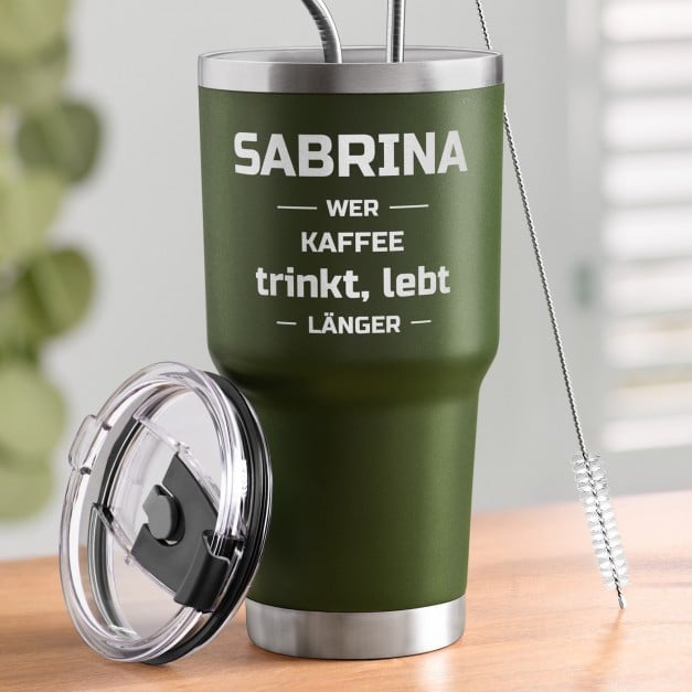 Grüner Thermobecher mit transparentem Deckel und Gravur für eine Studentin zum Ehrentag