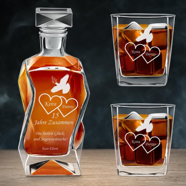 Moderne Whisky Karaffe mit 2 Gläsern und Gravur für ein Paar zum 15. Hochzeitstag