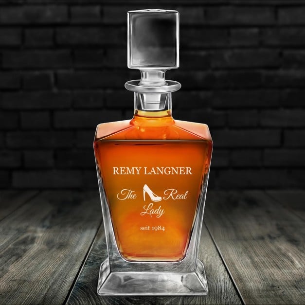 Pyramid Whisky Karaffe mit Gravur für sie zum Geburtstag