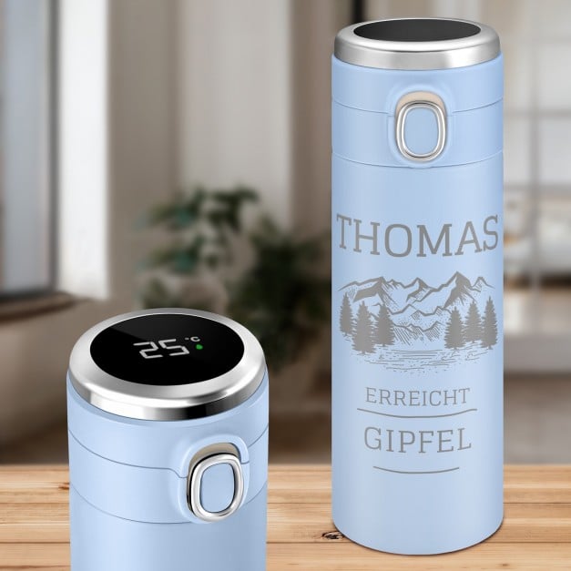 Blauer Reisebecher mit Gravur und LED-Touch-Anzeige für einen Bergsteiger Reisefan