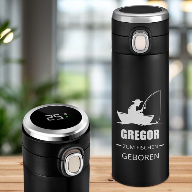 Schwarzer Reisebecher mit Gravur und LED-Touch-Anzeige für einen Angler, Fischer
