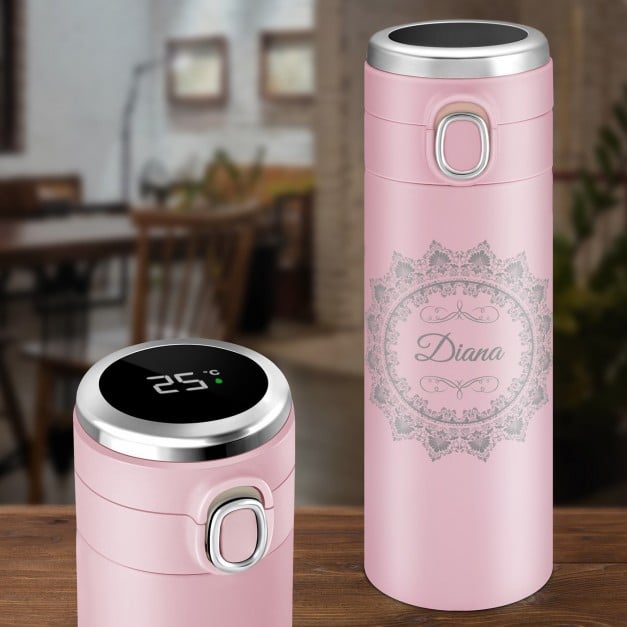 Rosa Reisebecher mit Gravur und LED-Touch-Anzeige für sie zum Geburtstag