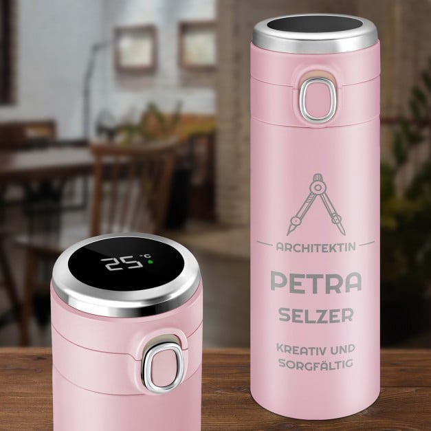 Rosa Reisebecher mit Gravur und LED-Touch-Anzeige für eine Architektin