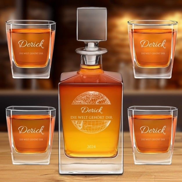 Cube Whisky Karaffe mit 4 Gläsern und Gravur für einen Reisefan zum Geburtstag