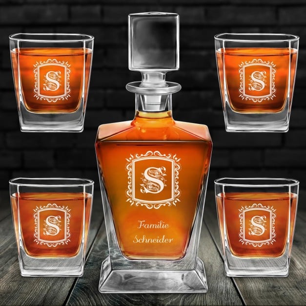 Pyramid Whisky Karaffe mit 4 Gläsern und Gravur zur Hochzeit, zum Hochzeitstag oder Einzug