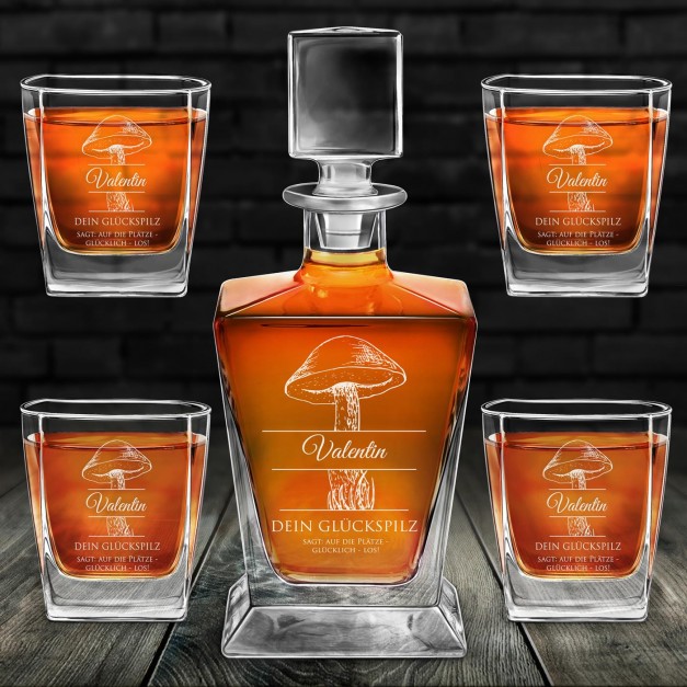 Pyramid Whisky Karaffe mit 4 Gläsern und Gravur für einen Pilzsammler zum Jubiläum