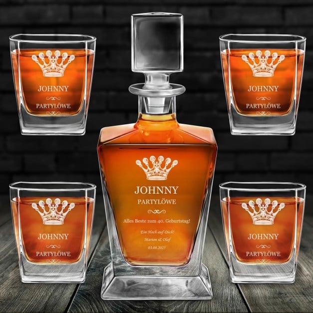 Pyramid Whisky Karaffe mit 4 Gläsern und Gravur für einen Partymenschen zum 40. Geburtstag