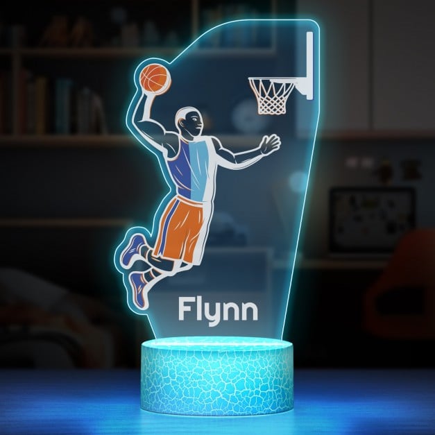 Nachtlicht mit buntem Aufdruck und LED-Sockel für einen Jungen Basketballspieler zum Ehrentag