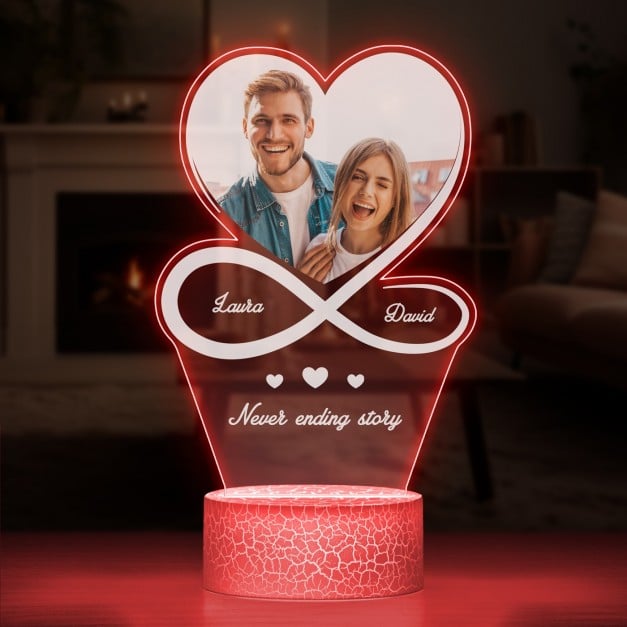 Nachtlicht mit buntem Aufdruck und LED-Sockel für ein Paar zur Hochzeit zum Hochzeitstag