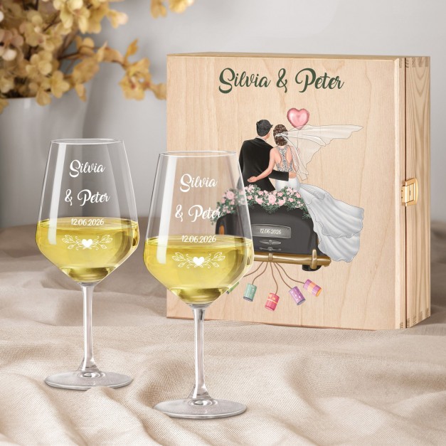 2er Weingläser Set in Holzbox mit Gravur für ein junges Brautpaar zur Hochzeit