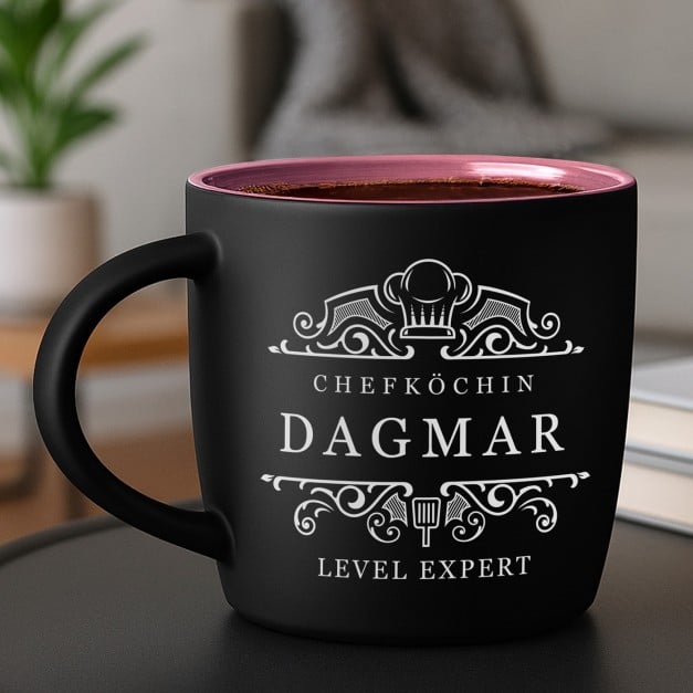 Keramikbecher mit Gravur Schwarz/Matt und Pink für Ihre Mama eine Küchenchefin