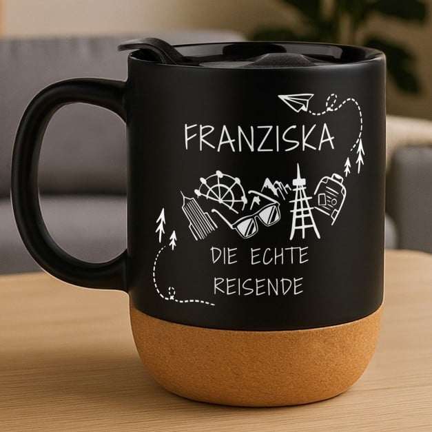 Kaffeebecher mit Aufdruck Schwarz/Matt mit Korkboden für eine Reisende