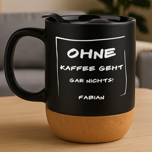 Kaffeebecher mit Aufdruck Schwarz/Matt mit Korkboden für einen Kaffee-Liebhaber zur Beförderung