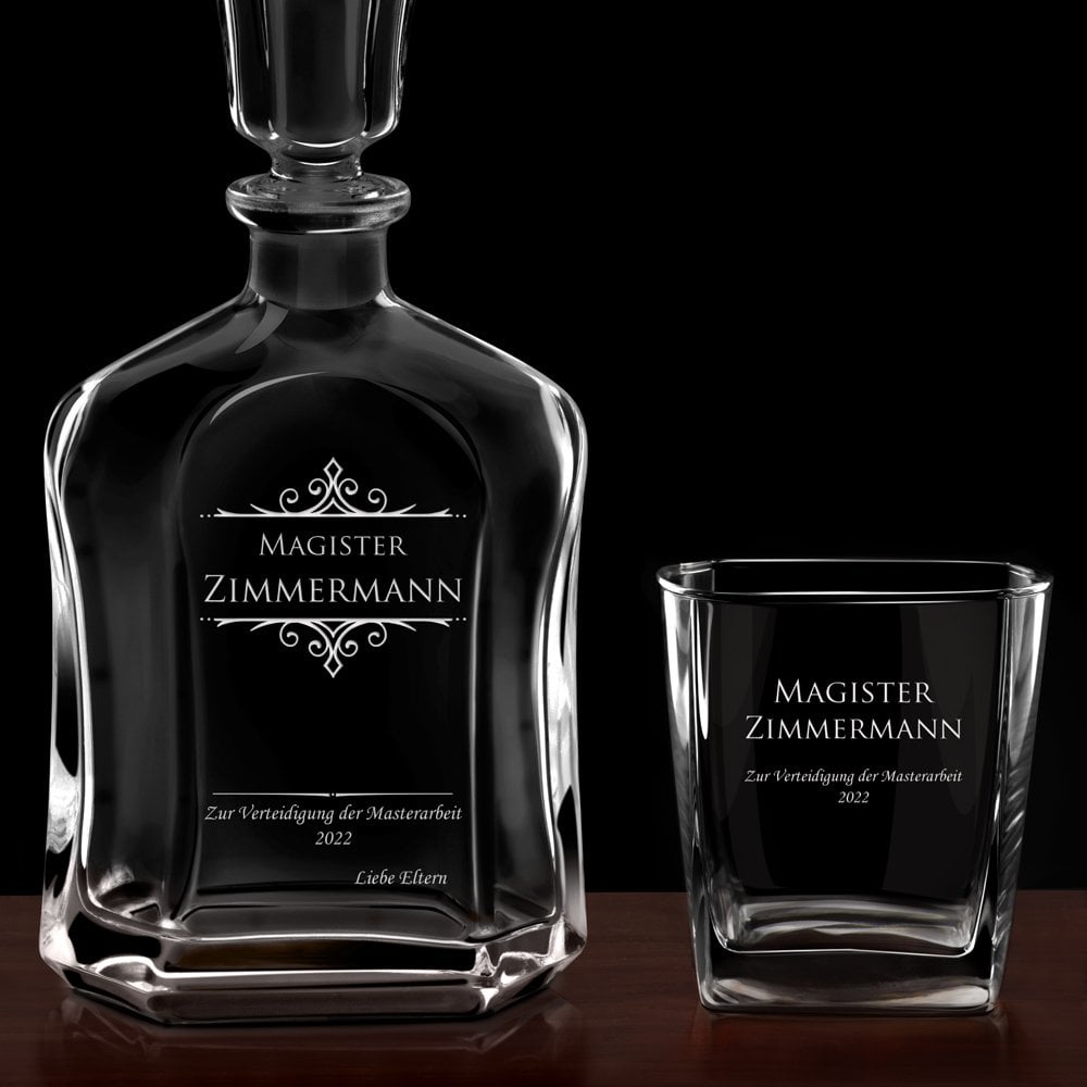 Whisky Karaffe Set mit 4 Gläsern und Gravur für einen Magister zur Verteidigung der Masterarbeit