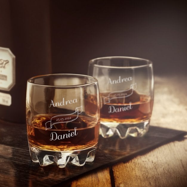 Sylvana Whisky Glas mit Gravur für ein Paar zur Hochzeit, zum Jahrestag
