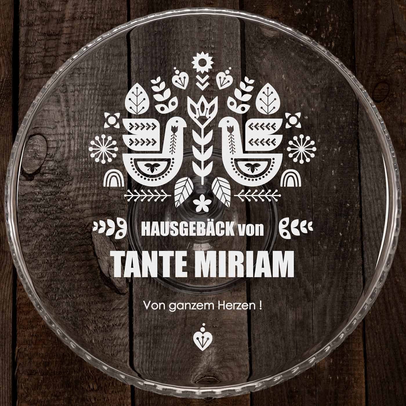 Kuchenplatte aus Glas mit Gravur für eine Tante