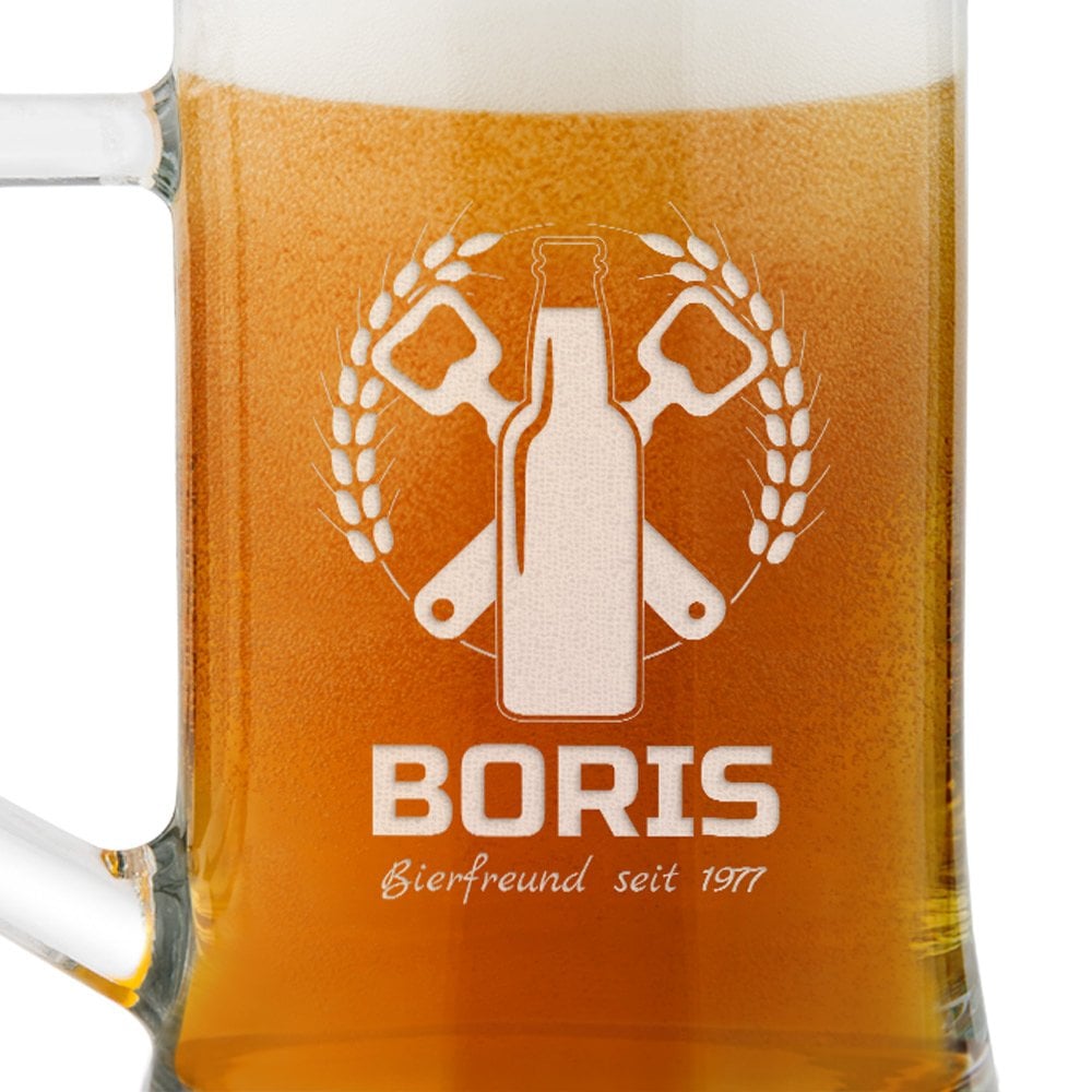 Bierkrug aus Glas mit Gravur für einen Biergenießer zum Geburtstag