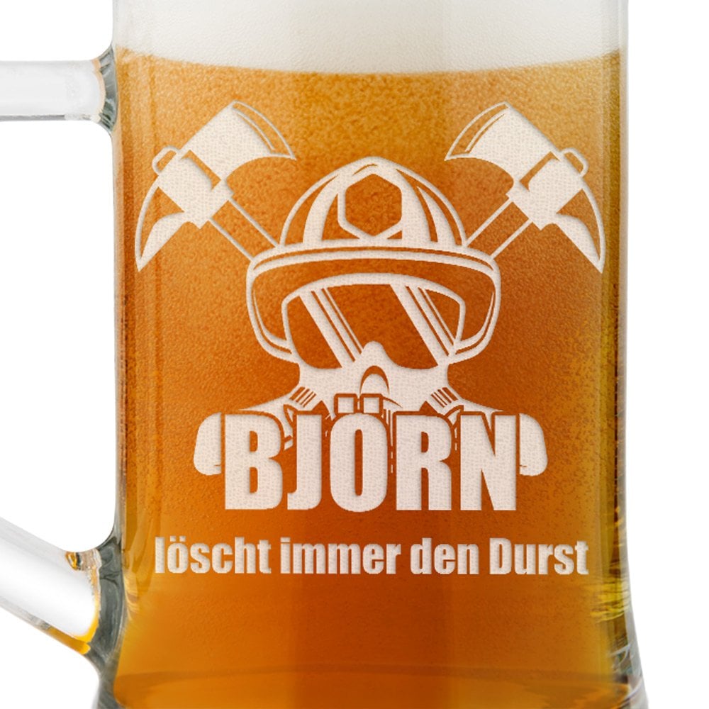 Bierkrug aus Glas mit Gravur für einen Feuerwehrmann