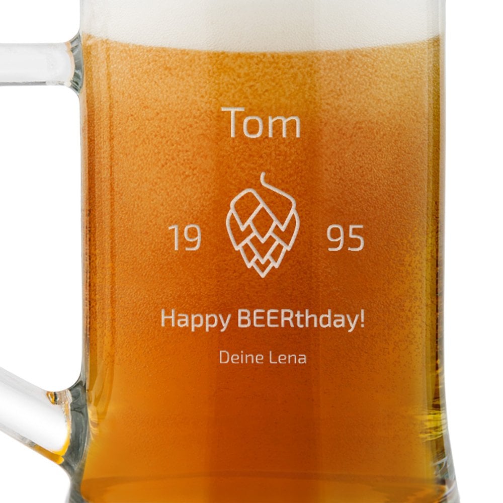 Bierkrug aus Glas mit Gravur für einen Biergenießer zum Oktoberfest, zum Geburtstag