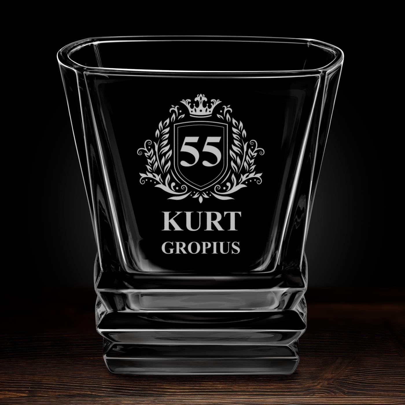 Geometric Whisky Glas mit Gravur für ihn zum 55. Geburtstag