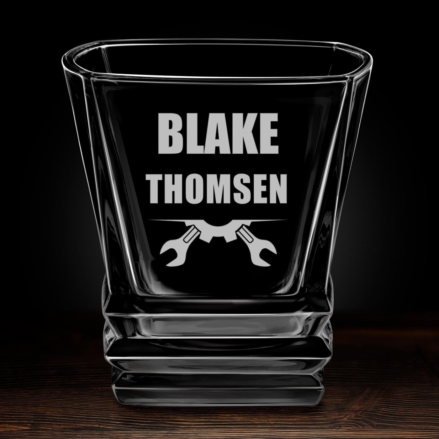 Geometric Whisky Glas mit Gravur für einen Mechaniker, Heimwerker