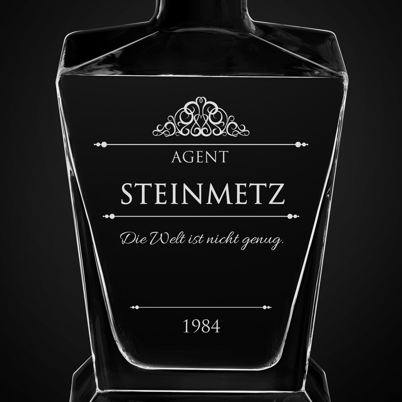 Pyramid Whisky Karaffe mit Gravur für einen Beamten zum Geburtstag
