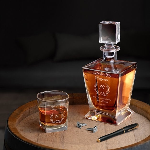 Pyramid Whisky Karaffe mit 2 Gläsern und Gravur für ein Ehepaar zum 30. Hochzeitstag