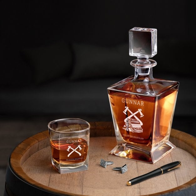 Pyramid Whisky Karaffe mit 2 Gläsern und Gravur für einen Naturfan zum Jubiläum