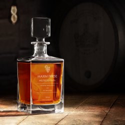 Cube Whisky Karaffe mit Gravur für Ihren Papa zum Geburtstag