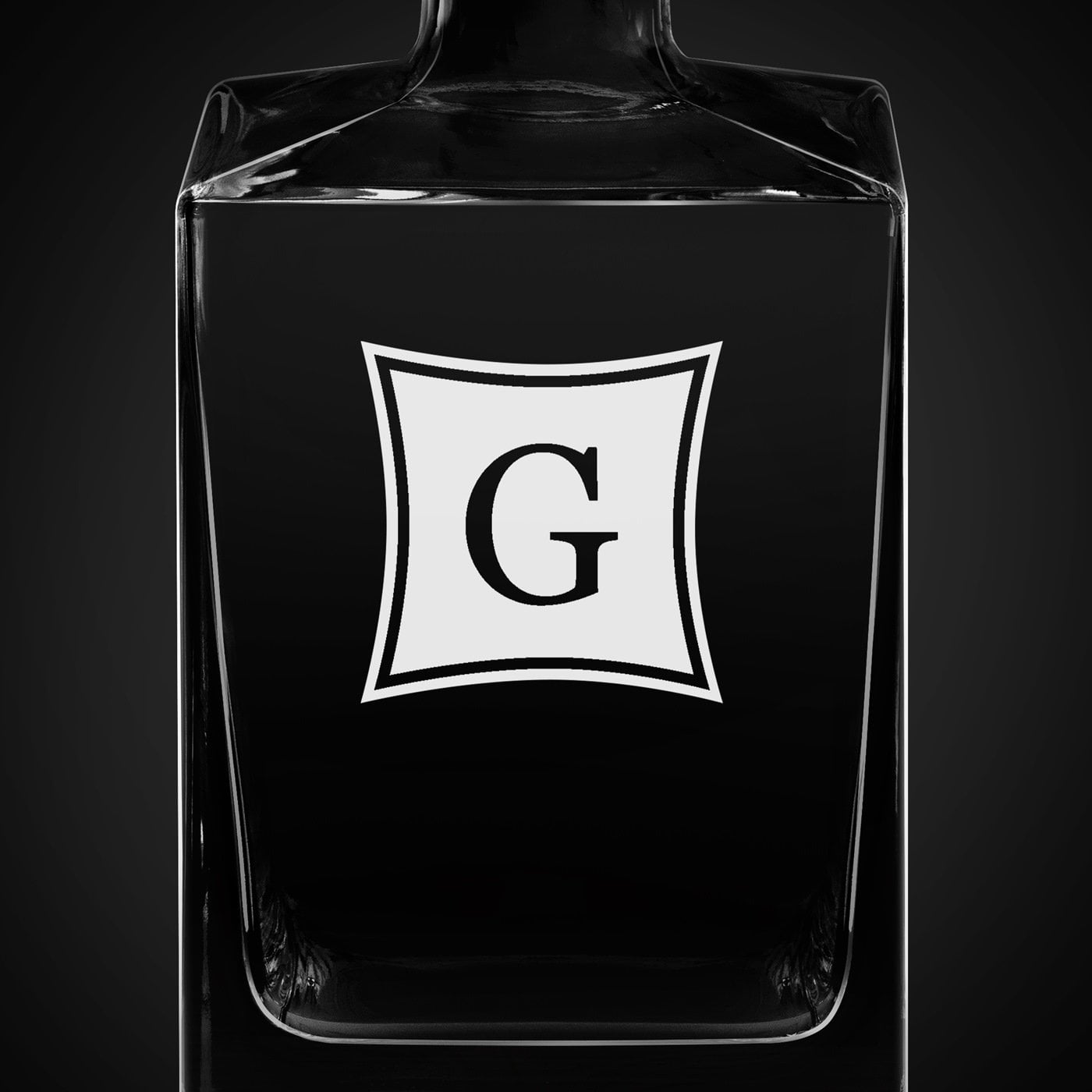 Cube Whisky Karaffe mit Gravur mit eingravierten Initialen