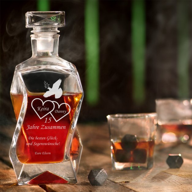 Moderne Whisky Karaffe mit 4 Gläsern und Gravur für ein Paar zum 15. Hochzeitstag