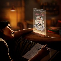 Beleuchteter LED-Rahmen mit eigenen Fotos und Holzständer Größe XL für ein Brautpaar zur Hochzeit