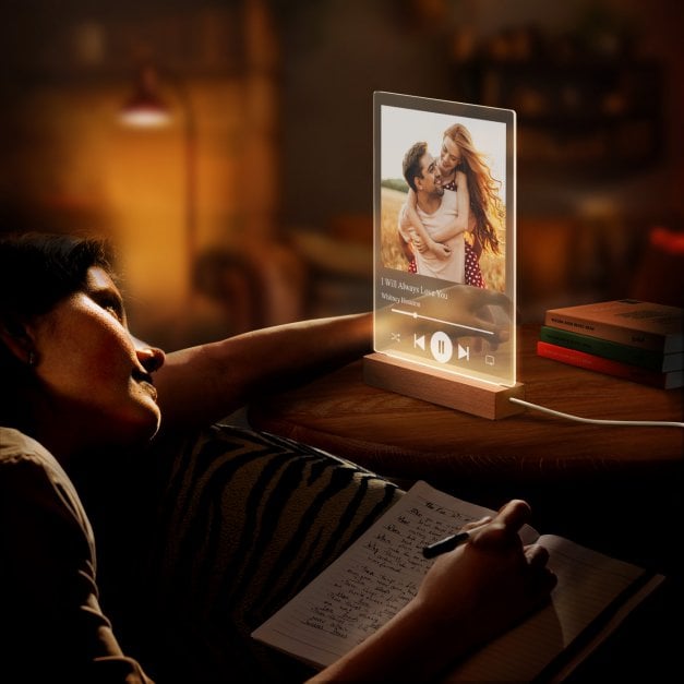 Beleuchteter LED-Rahmen mit eigenen Fotos und Holzständer Größe XL für ein Paar zur Hochzeit zum Jahrestag Valentinstag