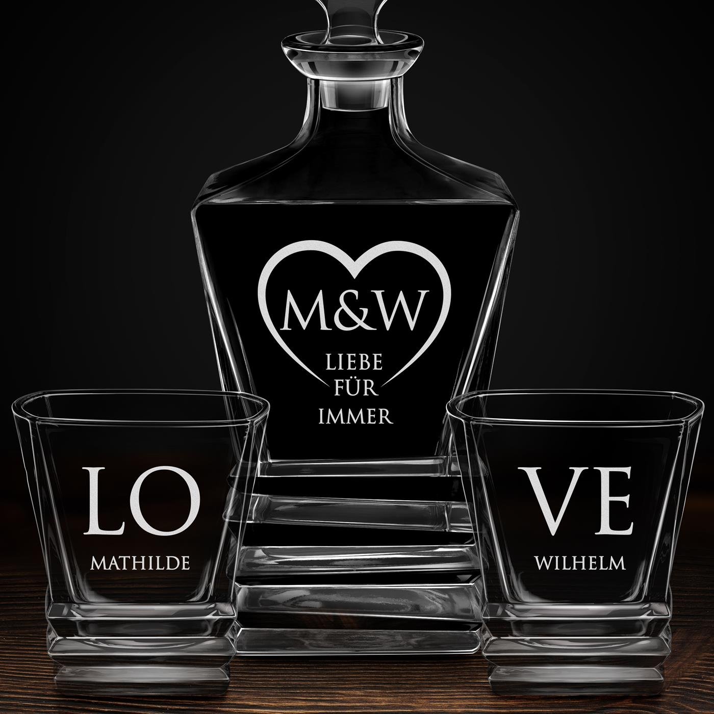 Geometric Whisky Karaffe mit 2 Gläsern und Gravur für ein Paar