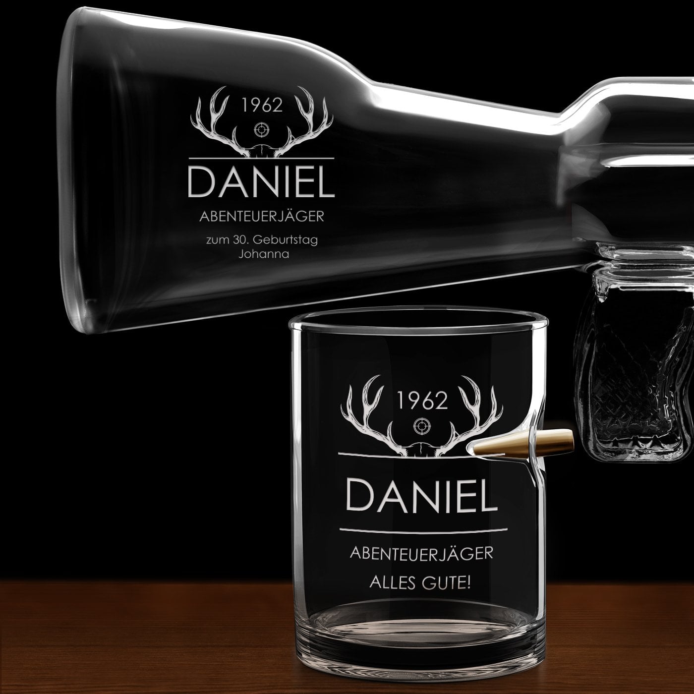 Whisky Karaffe Set in Gewehrform mit 4 Gläsern mit Gravur für einen Abenteuerjäger zum Geburtstag