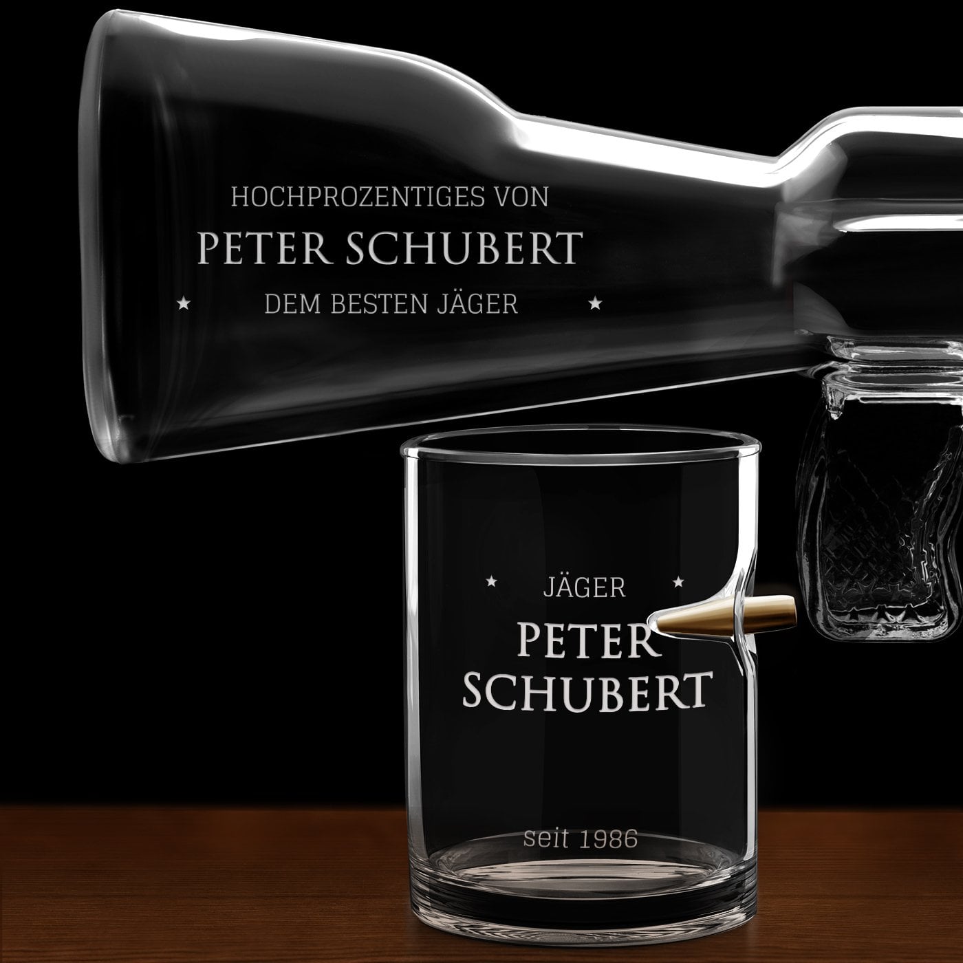 Whisky Karaffe in Gewehrform mit 4 Gläsern mit Gravur für einen Jäger zum Geburtstag