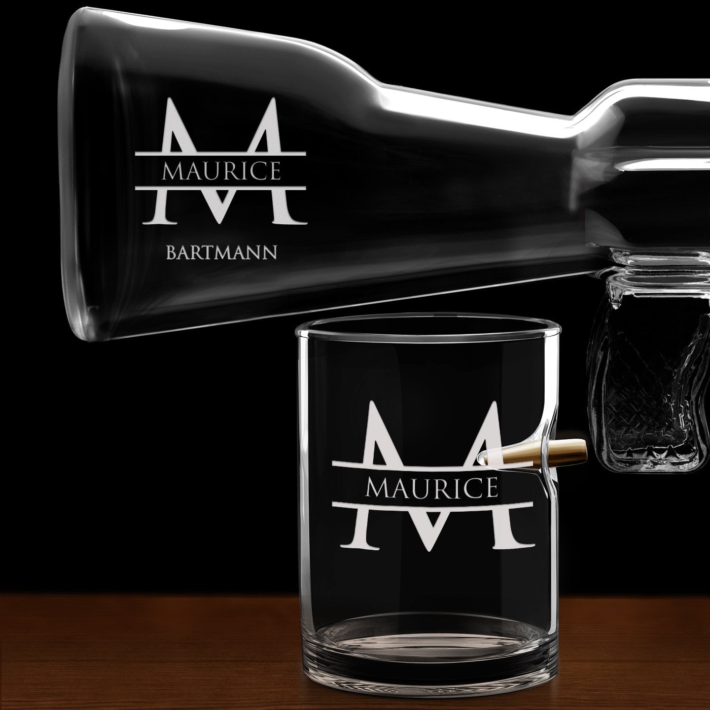 Whisky Karaffe in Gewehrform mit 4 Gläsern mit Gravur für einen Mann zum Jubiläum