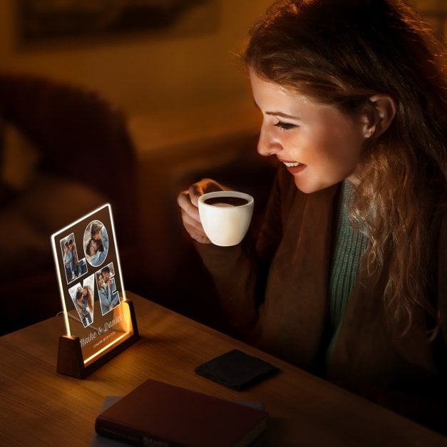 Beleuchtetes Acrylglas mit eigenen Fotos und Holzständer Größe L für ein Paar zur Eheschließung zum Jubiläum
