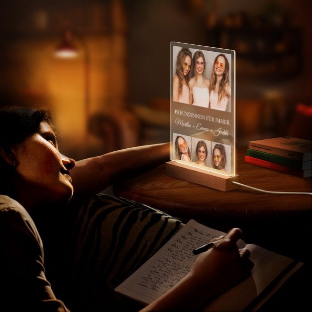Beleuchteter LED-Rahmen mit eigenen Fotos und Holzständer Größe XL für Ihre beste Freundin